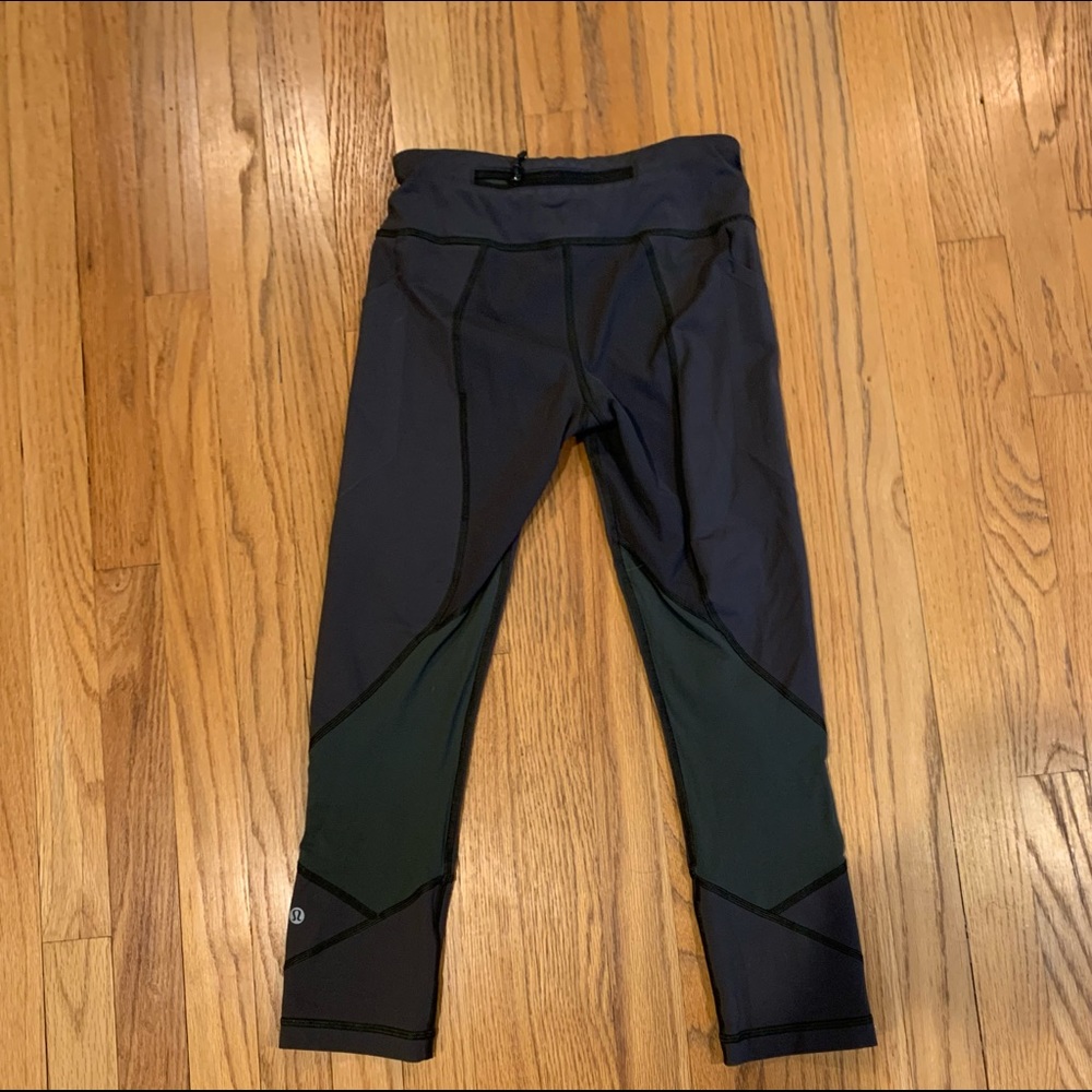 COPY - Lululemon leggings size 4
